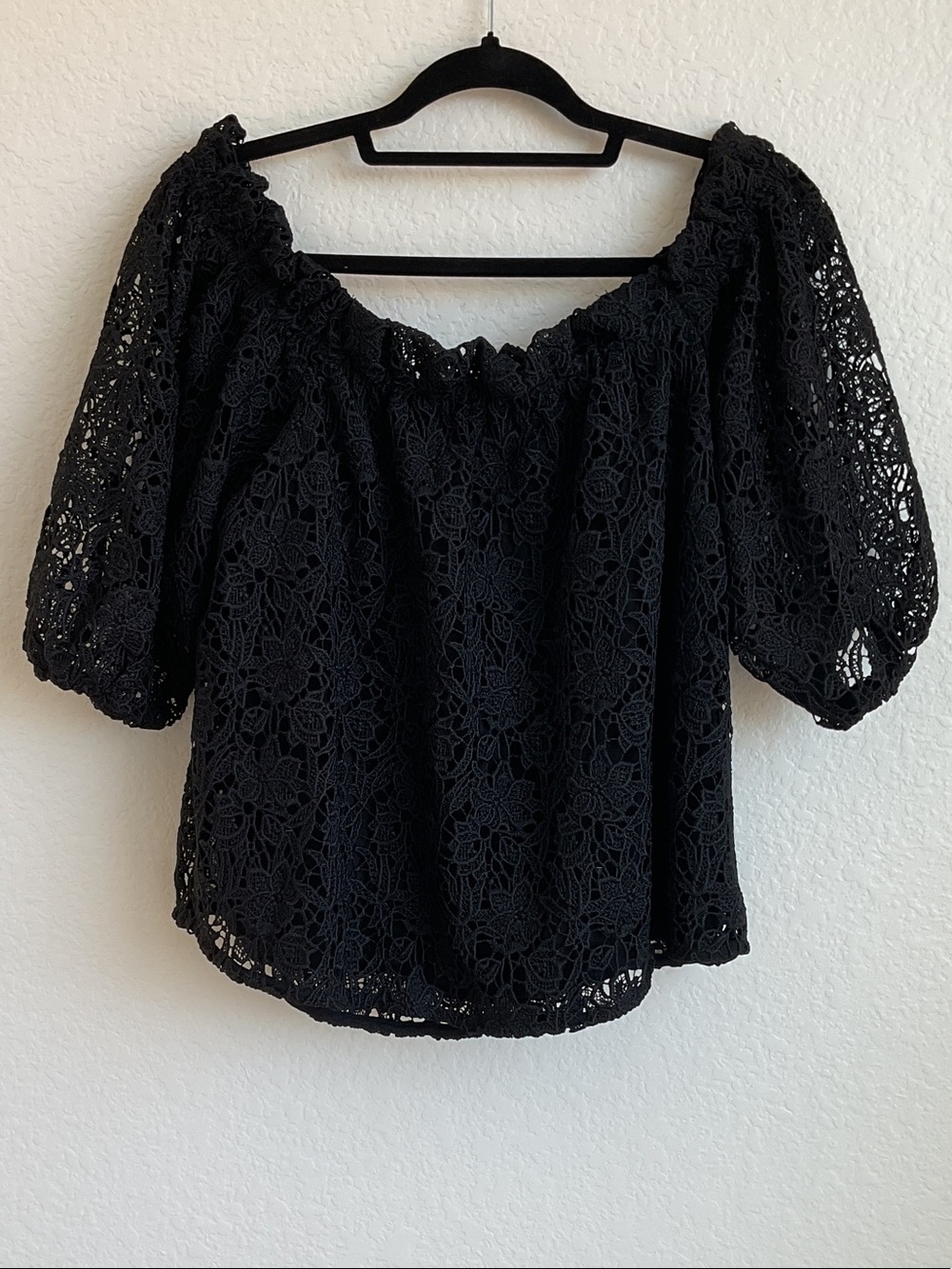 Maeve by Anthropologie Black Lace Off-Shoulder Peasant Blouse | XS